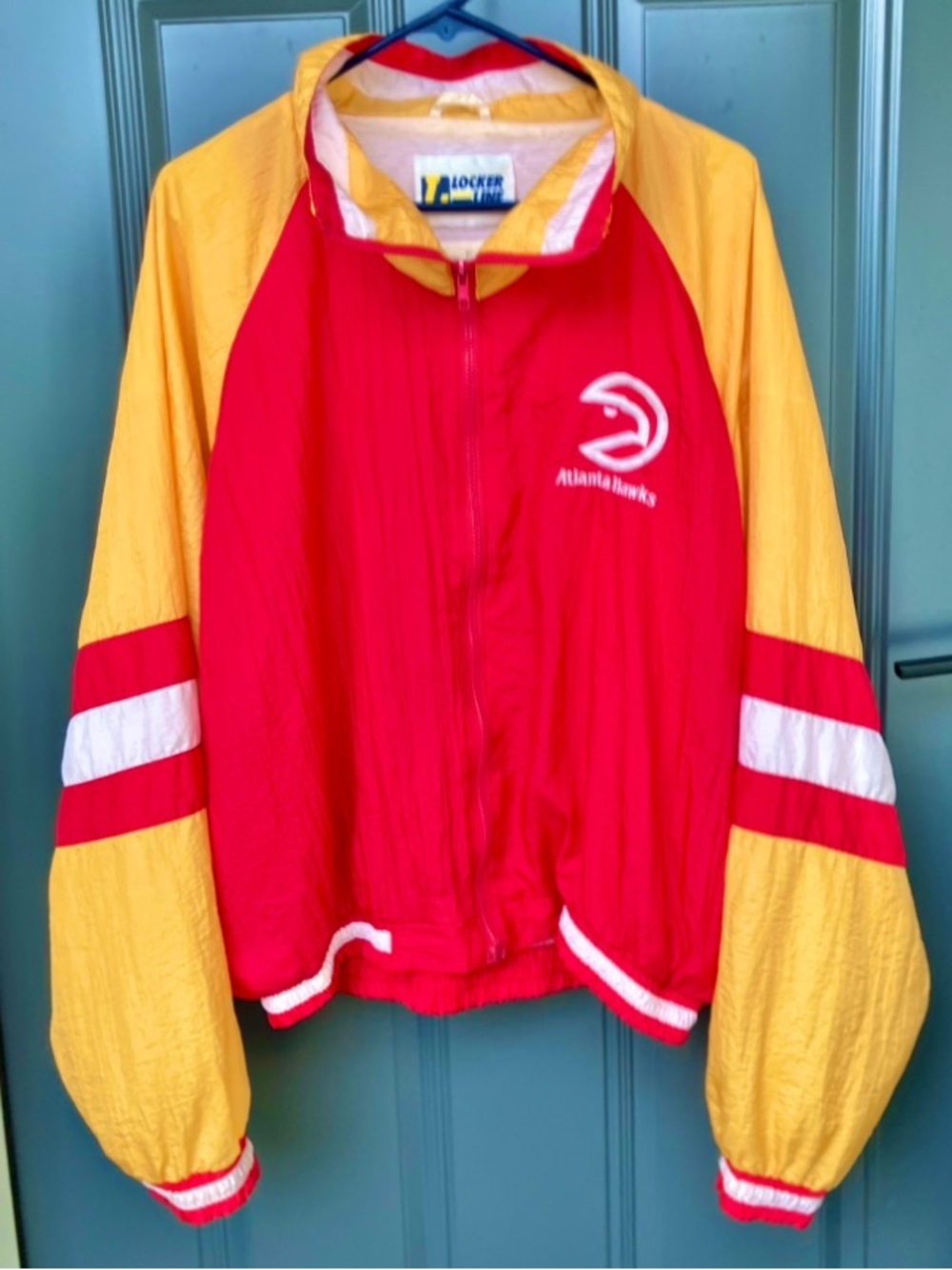 Vintage NBA Atlanta Hawks Locker Line Lightweight Full Zip Jacket Red Gold XL